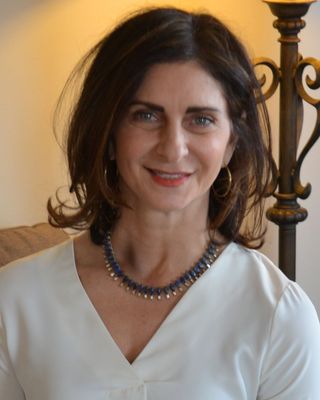 Photo of Nori Gordon, Psychologist, PsyD