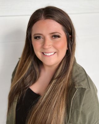 Photo of Madeline Leslie, LPC-S, Licensed Professional Counselor