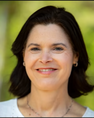 Photo of Elizabeth C Leonard, Clinical Social Work/Therapist, LCSW