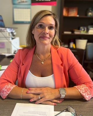 Photo of Jennifer DiCola, Clinical Social Work/Therapist, LCSW