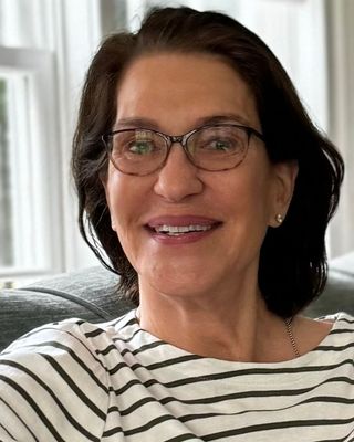 Photo of Dr. Scarlett Leas Robertson, Clinical Social Work/Therapist, DSW, LCSW-R
