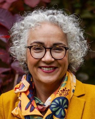 Photo of Caroilne Bush, Psychotherapist, MA, MBACP