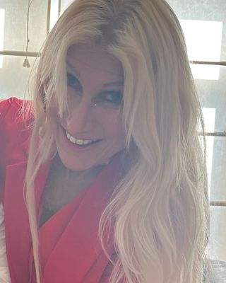 Photo of Suzanne Loughman