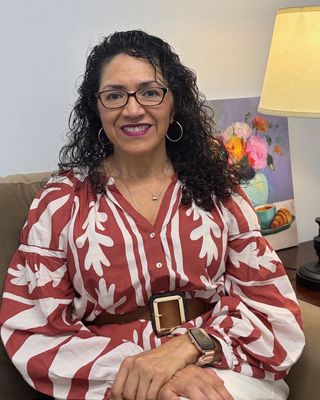 Photo of Aracely Panameño - Youth For Tomorrow- Woodbridge: Aracely Panameño, Clinical Social Work/Therapist, MSW, SISW