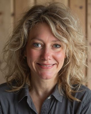 Photo of Amanda Lucas, MSW