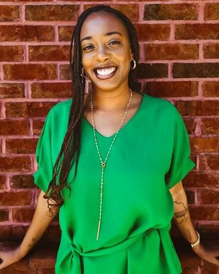 Photo of Dr. Phylicia Keys, Clinical Social Work/Therapist, PhD, LLMSW