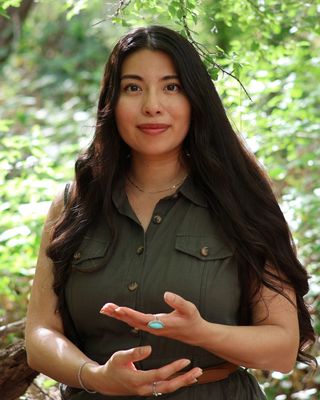 Photo of Brianda Teterukov, Licensed Professional Counselor, MA, LPC, EMDR