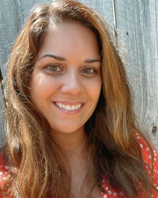 Photo of Shayna Duval, Pre-Licensed Professional in Algonquin, IL