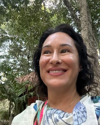 Photo of Yessica Avancena, Marriage & Family Therapist, LMFT, MBA, CMT