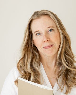 Photo of Lauren de Rijcke, Registered Psychotherapist (Qualifying), MACP