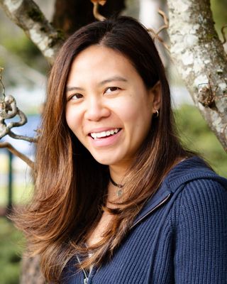 Photo of Karen Sungkarisma, Registered Therapeutic Counsellor Candidate, RTC-C