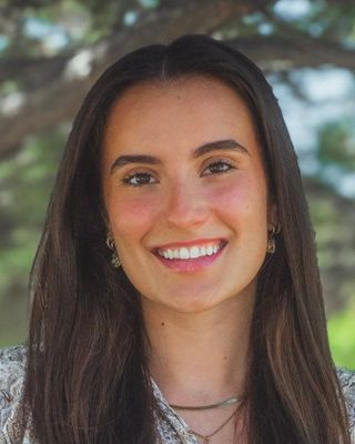 Photo of Lanie DaSilva, Pre-Licensed Professional, Intern