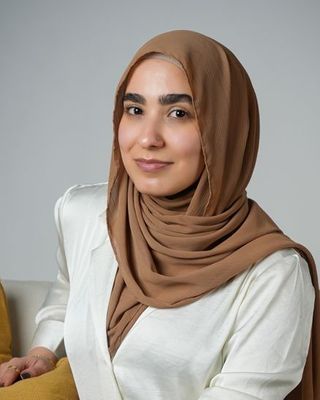 Photo of Zainab Ibrahim, Registered Social Worker, MSW, RSW