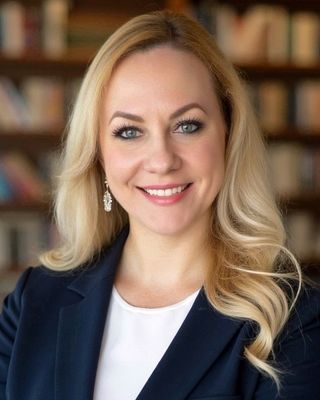 Photo of Amira Perviz, Psychiatrist, MD