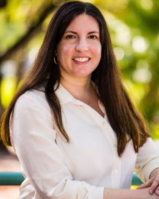 Photo of Weena Gonzalez, Clinical Social Work/Therapist, LCSW