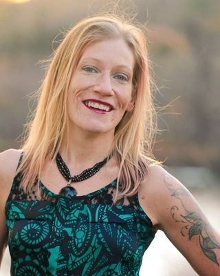 Photo of Amanda J Edwards, Clinical Social Work/Therapist, LSW, MSW, CCTP