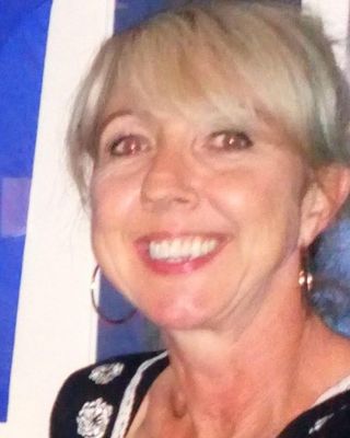 Photo of Emma Comerford, Psychotherapist, MSc, Pre-Accredited Member IACP