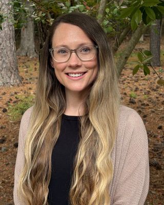 Photo of Leelee Sarlo, Clinical Social Work/Therapist, LCSW