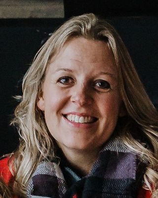 Photo of Becky Perry, Clinical Social Work/Therapist, LMSW