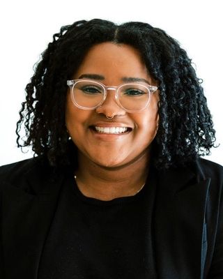Photo of Dr. Tiphani Moss, Psychologist in Chicago, IL