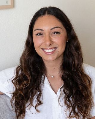 Photo of Reina Adams, Marriage & Family Therapist