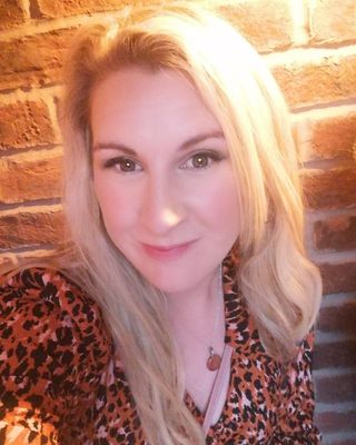 Photo of Christine Kennan, Counsellor, MNCPS Acc.