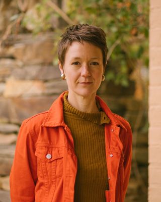 Photo of Bonny Cassidy, Counsellor, PhD