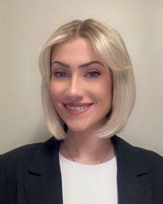 Photo of Adriana Venir, Registered Psychotherapist (Qualifying), MACP, RP(Q)
