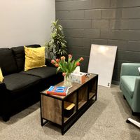 Gallery Photo of A modern, clean and inviting therapy office