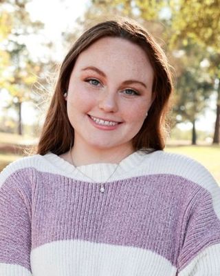 Photo of Addison Aschbacher, Pre-Licensed Professional, PLPC, MA