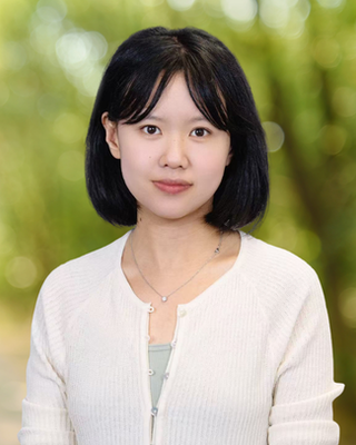 Photo of Zoe He, Licensed Master Social Worker, LMSW
