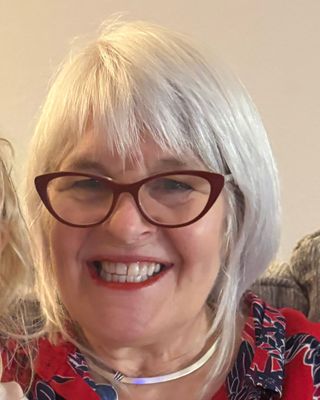 Photo of Lori Ann Renner, Clinical Social Work/Therapist, LICSW, RN