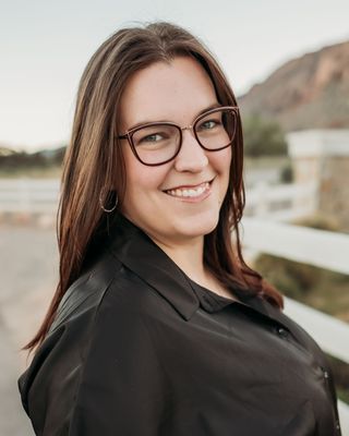 Photo of Maren Simmons, Pre-Licensed Professional