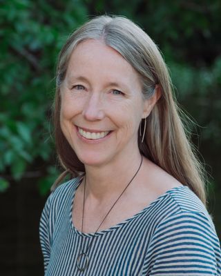 Photo of Anna Graybeal, Psychologist, PhD, CGP, SEP
