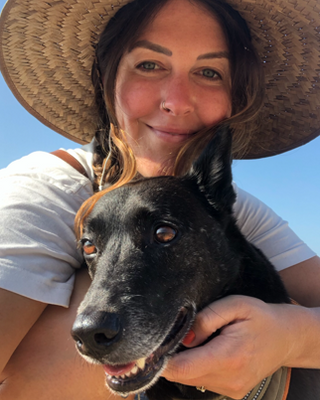 Photo of Jennifer Shannon, Marriage & Family Therapist Associate in Downtown, Long Beach, CA