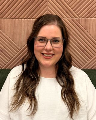 Photo of Kate Kallonen, Registered Psychotherapist, RP, BA, CYC
