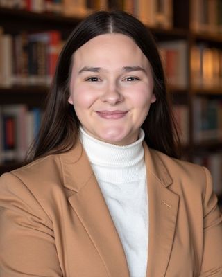 Photo of Molly Bartley, Clinical Social Work/Therapist, LLMSW