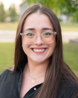 Photo of Madelaine Gomes, Registered Provisional Psychologist, MACP