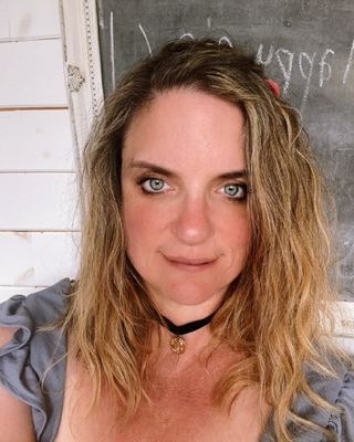 Photo of Suzie Pugh, Psychotherapist, MBACP