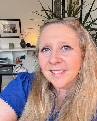 Photo of Dee Burns, Counsellor, MBACP