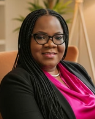 Photo of Tola Akinbobola, Psychiatric Nurse Practitioner, PMHNP