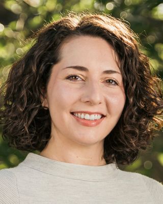 Photo of Holly Jossie, Marriage & Family Therapist, LMFT-T