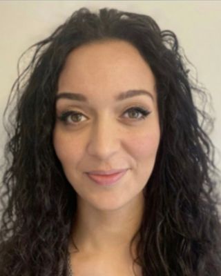 Photo of Saralea Stewart, Counsellor, MNCPS Acc.