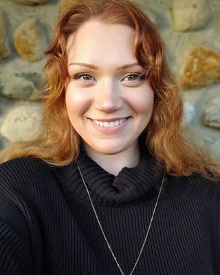 Photo of Joelle Ellsworth, Pre-Licensed Professional