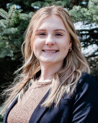 Photo of Emily Arnett, Counselor in Farmington Hills, MI