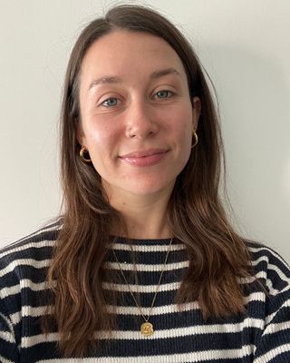 Photo of Dr Sarah Snelson, Psychologist, PsychD, HCPC - Clin. Psych.