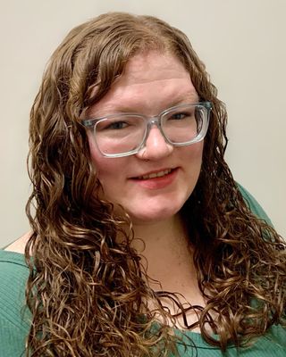 Photo of Ariel Breidenbach, LMSW