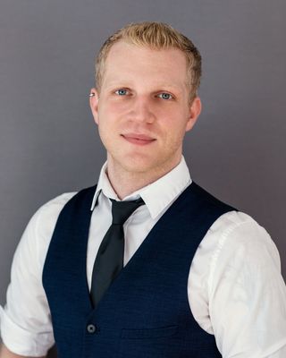 Photo of Drew Prenli, Marriage & Family Therapist, MS, MFT-IT