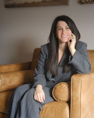 Photo of Naomi Zelin, Associate Professional Clinical Counselor, MA, APCC