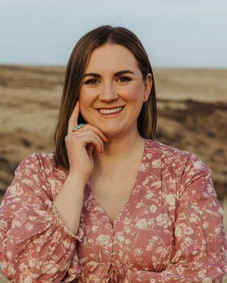 Photo of Kayli Norris, Pre-Licensed Professional, AMFT, RN